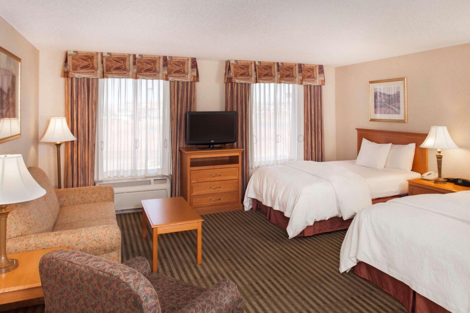 Hampton Inn & Suites Addison Exteriör bild