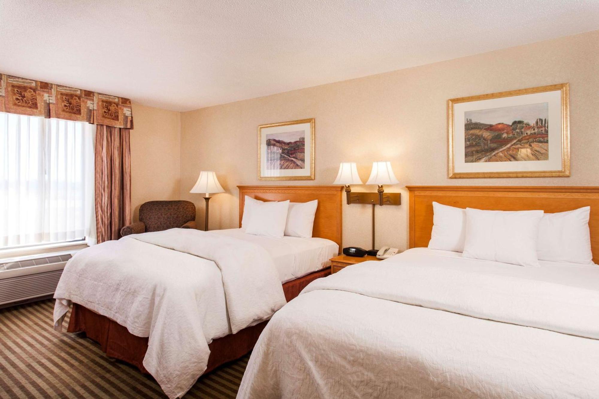 Hampton Inn & Suites Addison Exteriör bild