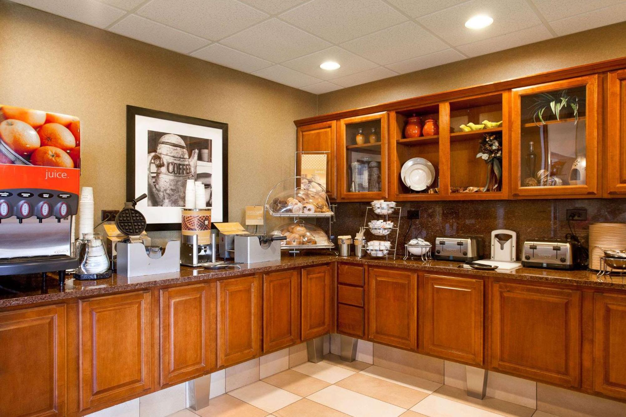 Hampton Inn & Suites Addison Exteriör bild